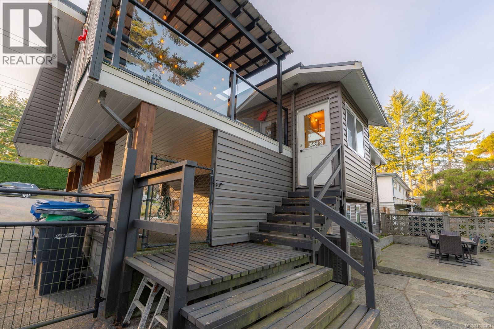 3248 UPLANDS DR - 54