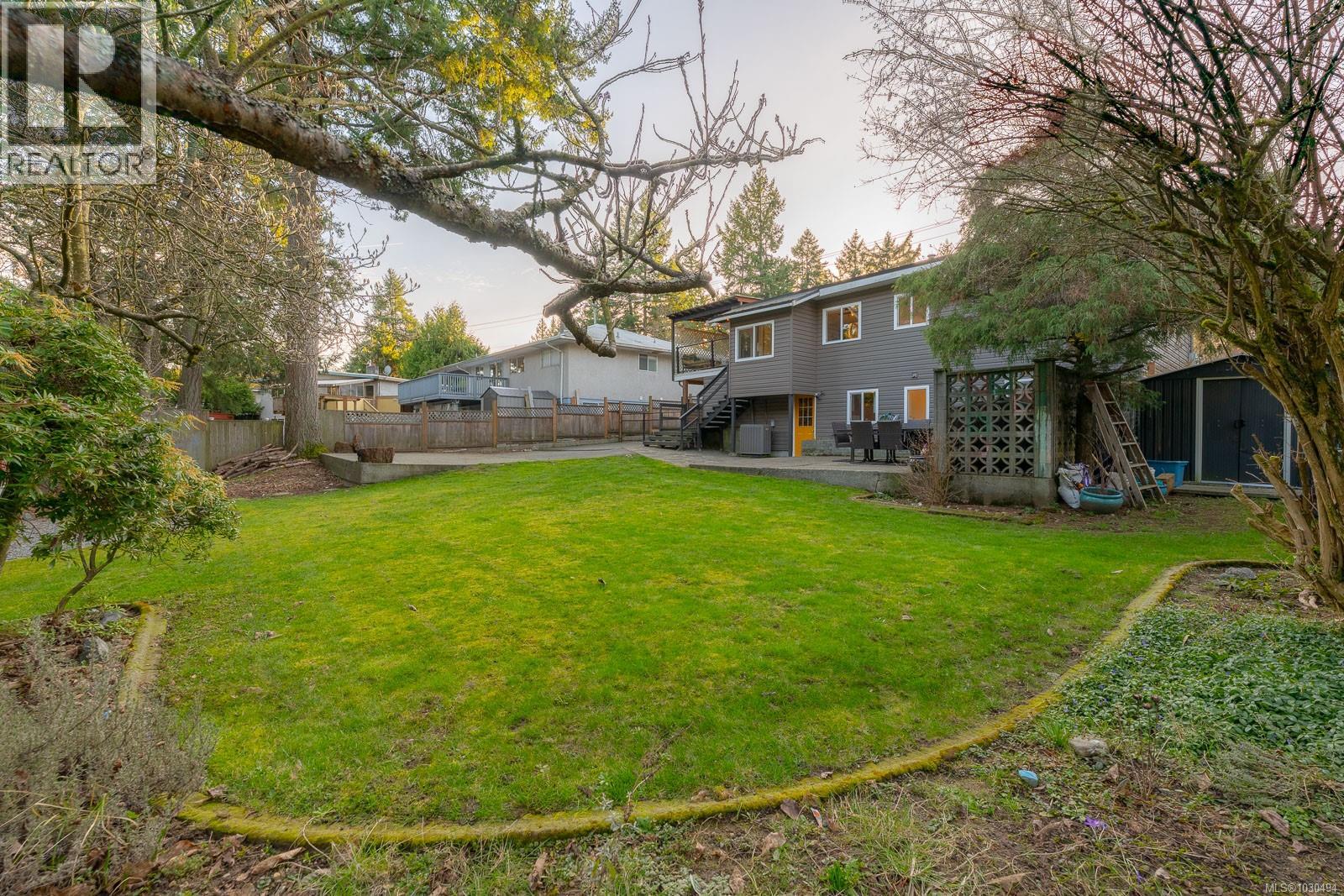 3248 UPLANDS DR - 56