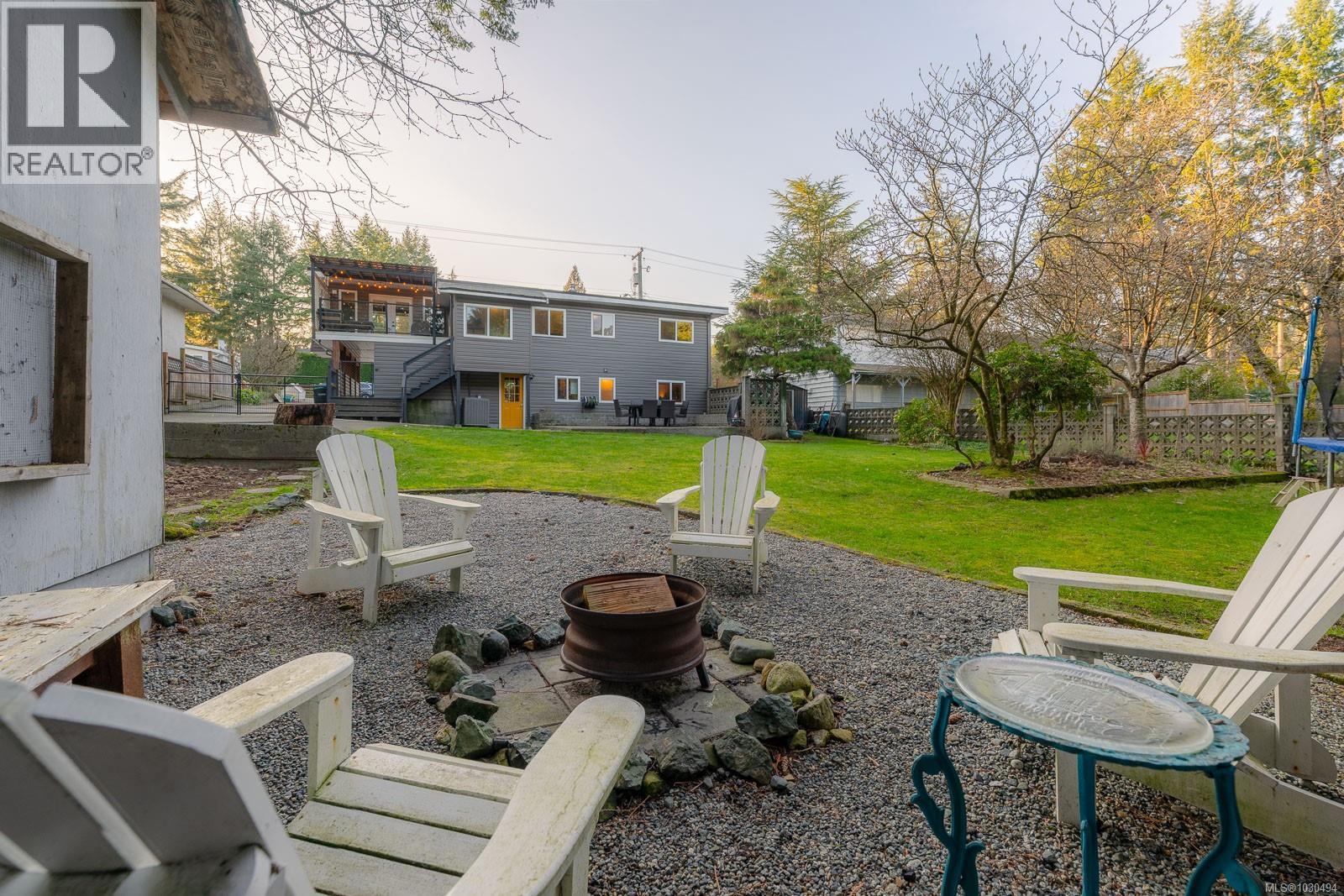 3248 UPLANDS DR - 60