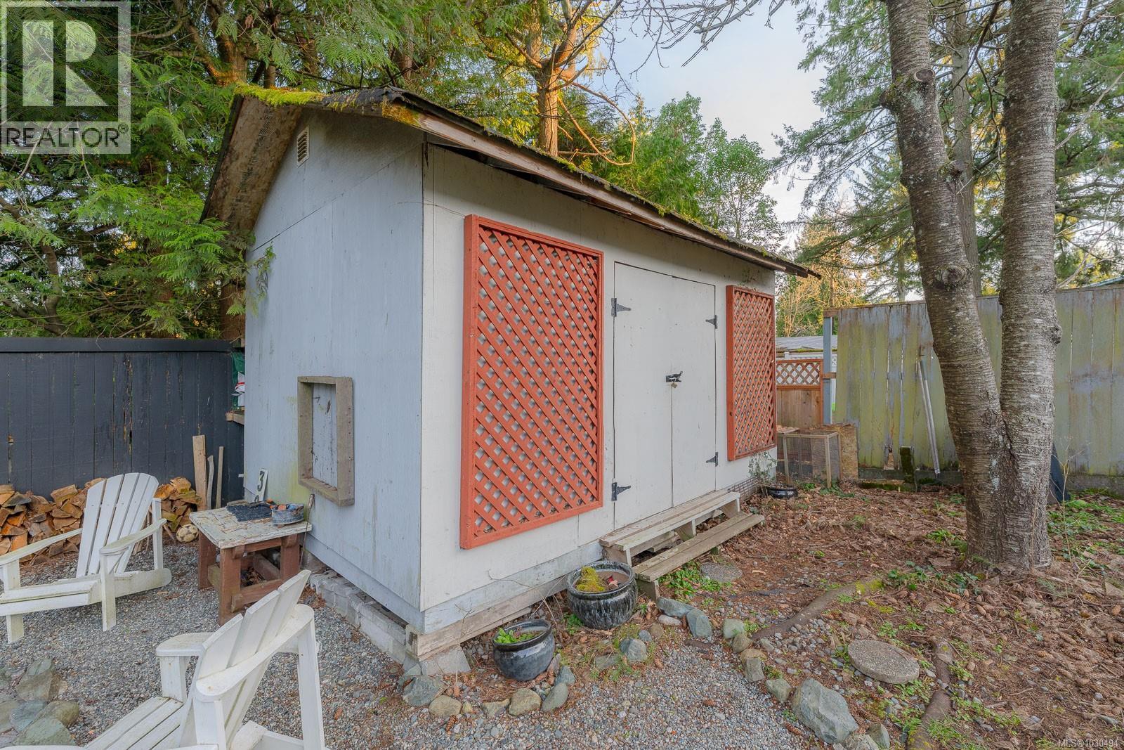 3248 UPLANDS DR - 61