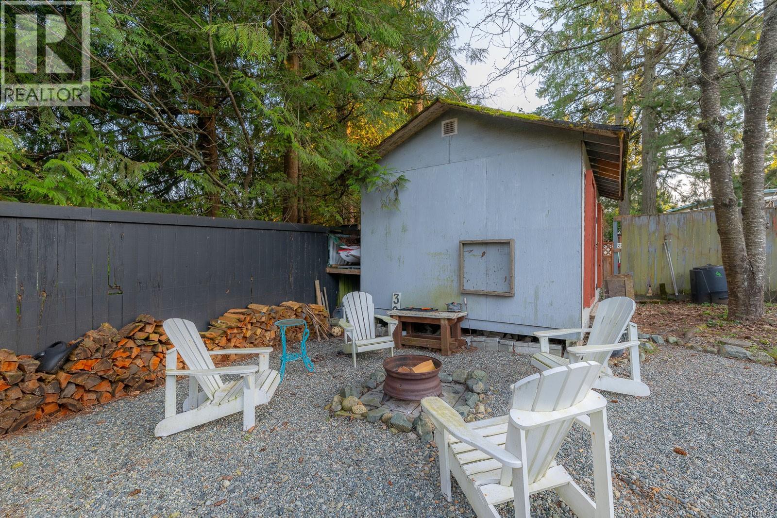 3248 UPLANDS DR - 62