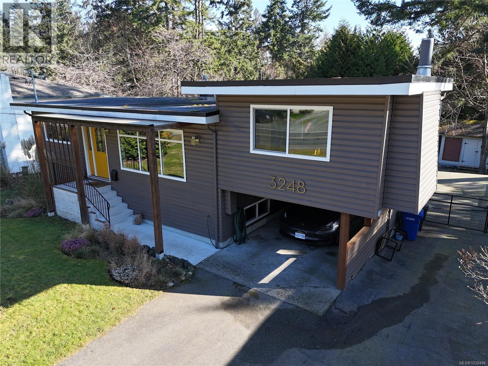 3248 UPLANDS DR - 67