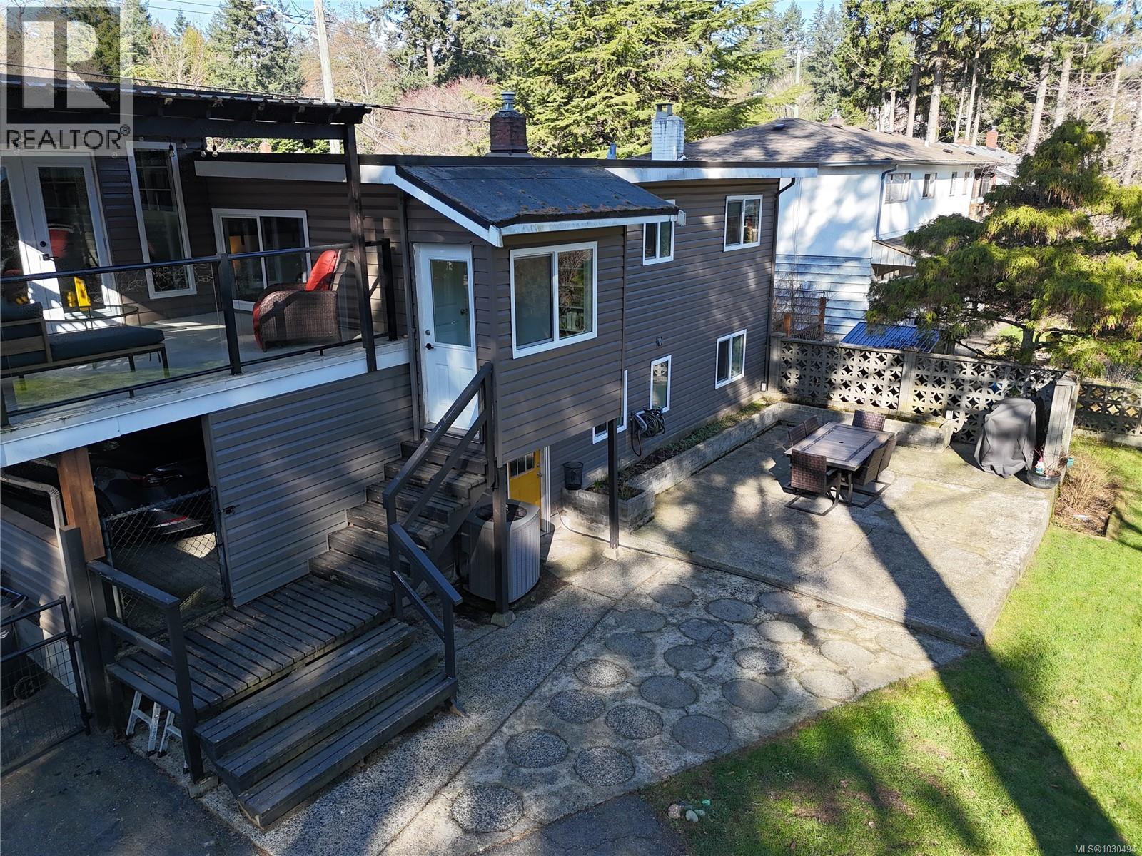 3248 UPLANDS DR - 71