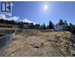 2409 Workman Place, Naramata, BC V0H1N1 Photo 8