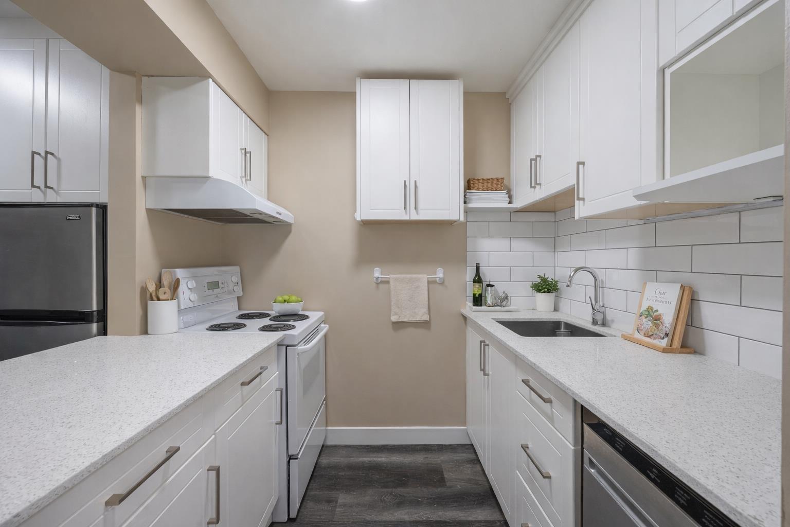 #223-11806 88 Avenue, Delta