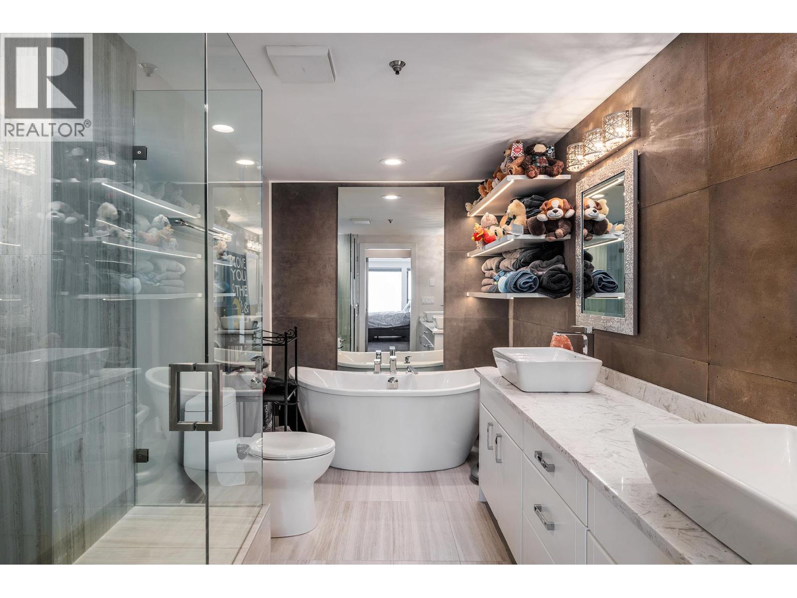 113 1156 Sunset Drive, Kelowna