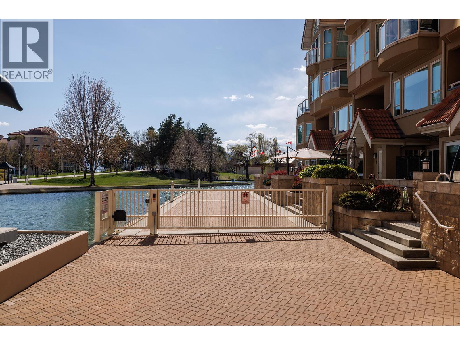 113 1156 Sunset Drive, Kelowna