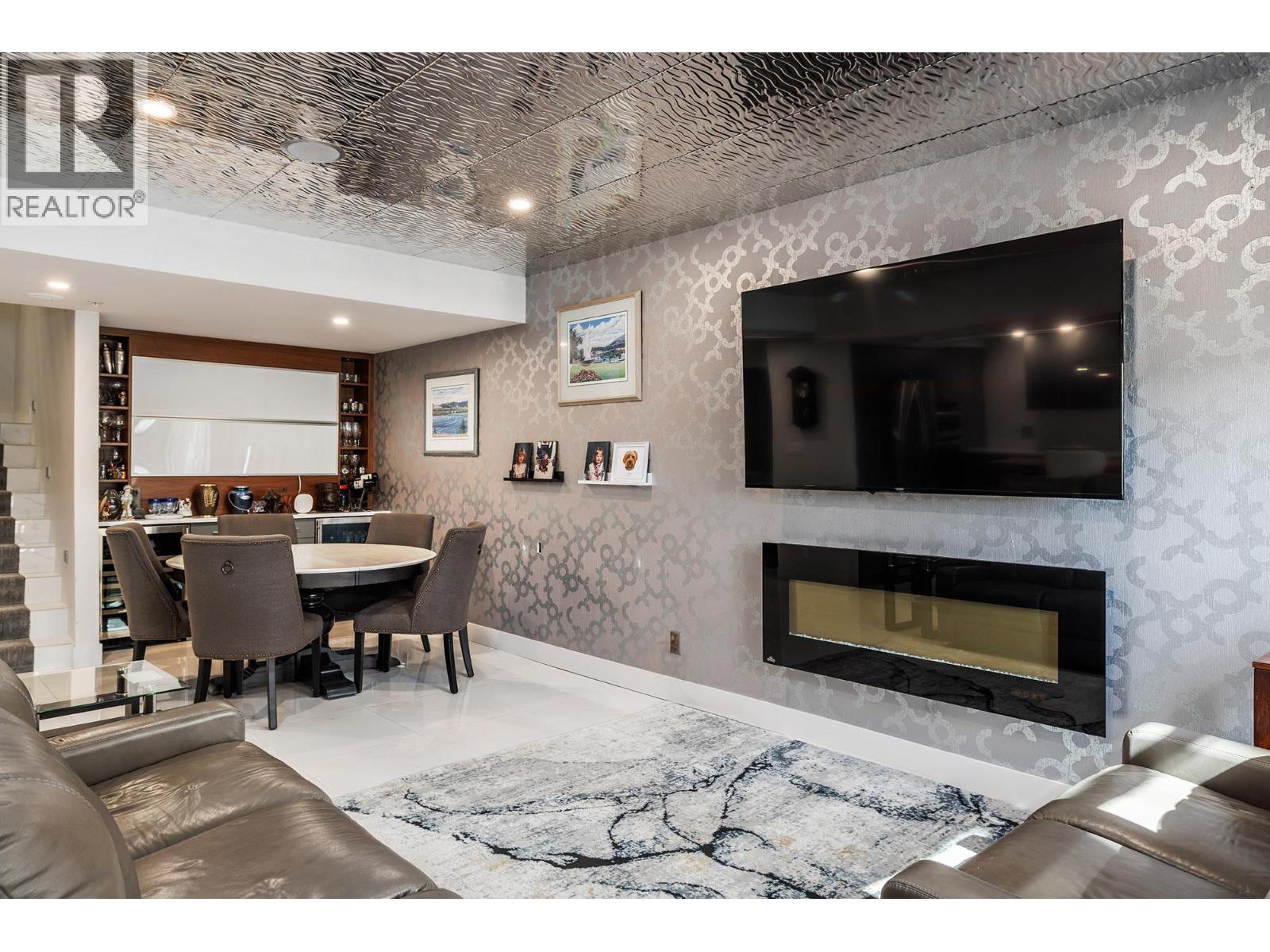#113 1156 Sunset Drive - 5