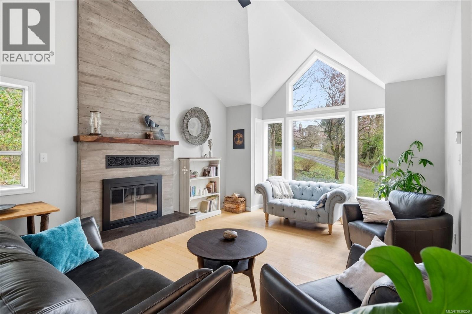 2087 INDIAN CRES - 6