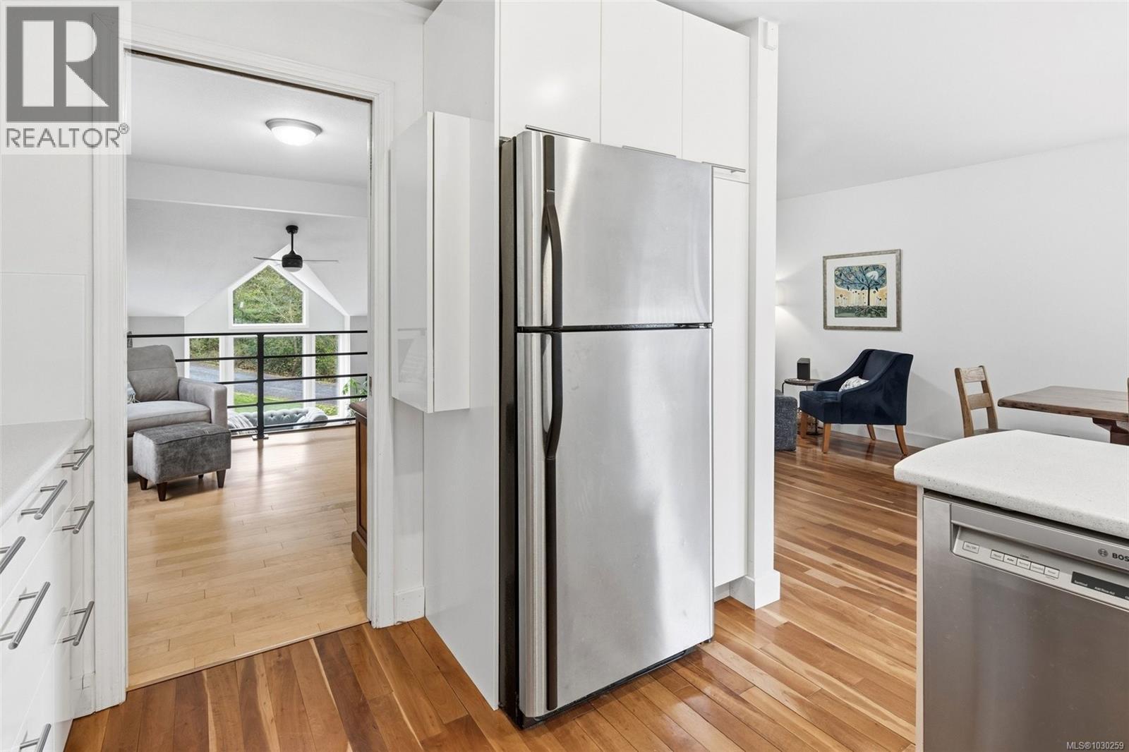 2087 INDIAN CRES - 19