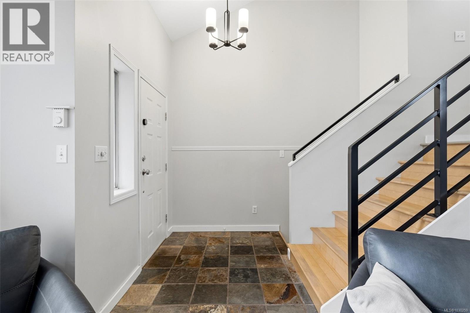 2087 INDIAN CRES - 32