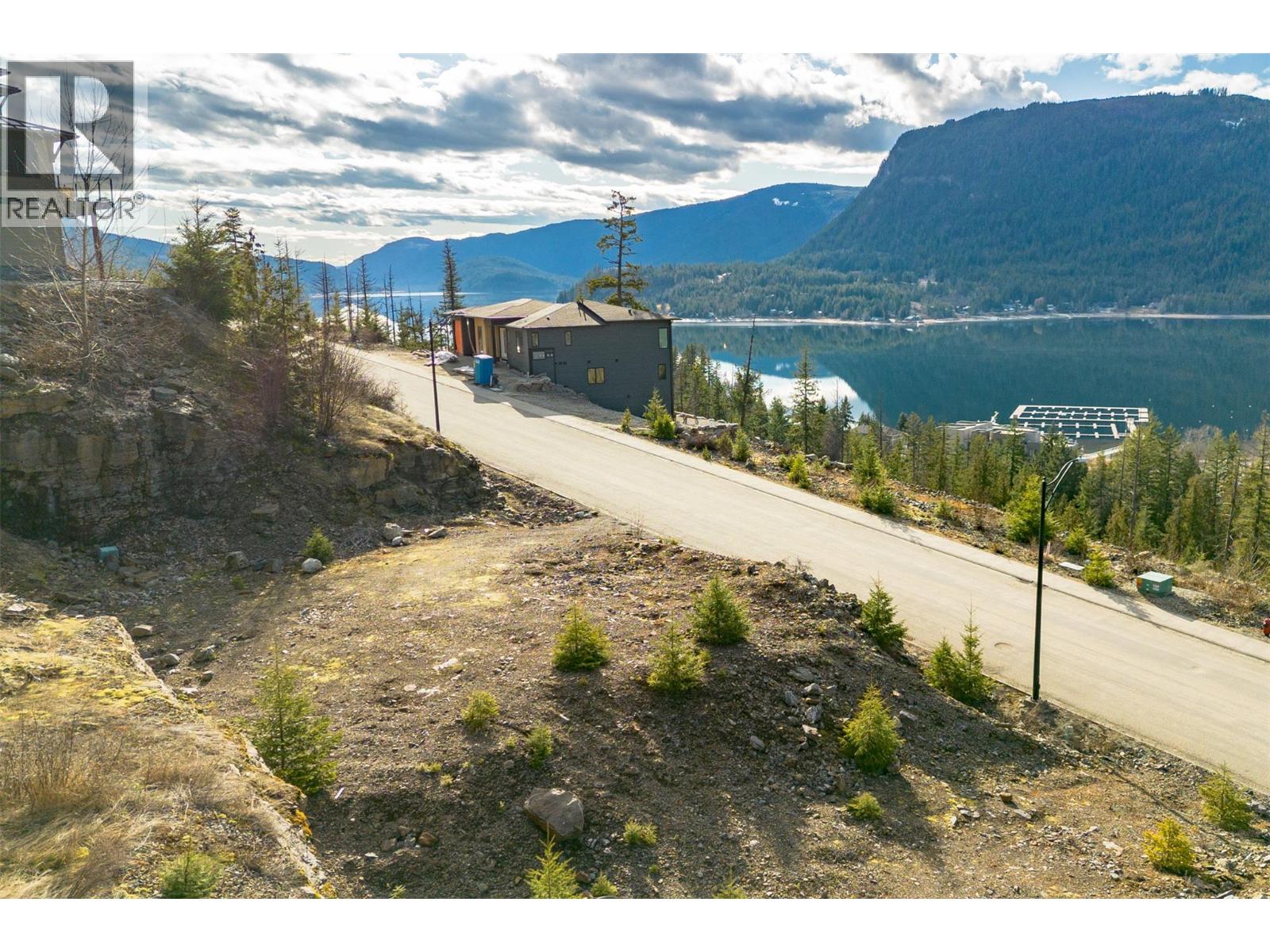  275 Bayview Drive, Sicamous
