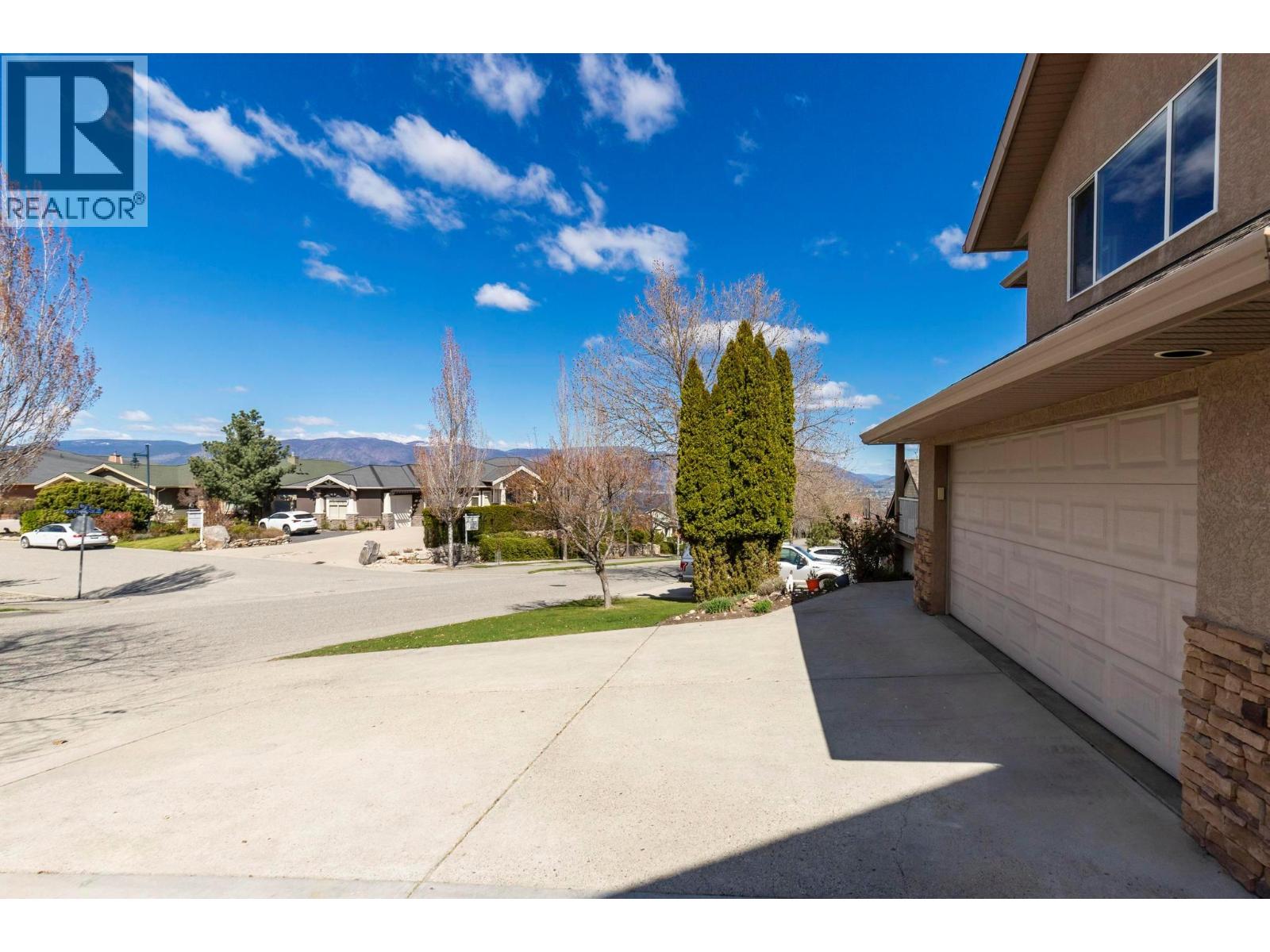 4945 South Ridge Drive - 3
