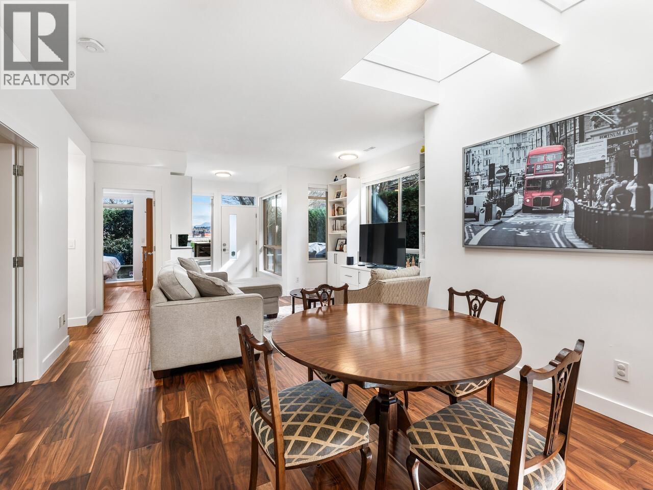 #18-10133 RIVER Drive, Richmond