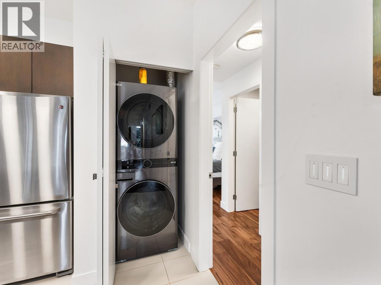 #18-10133 RIVER Drive, Richmond