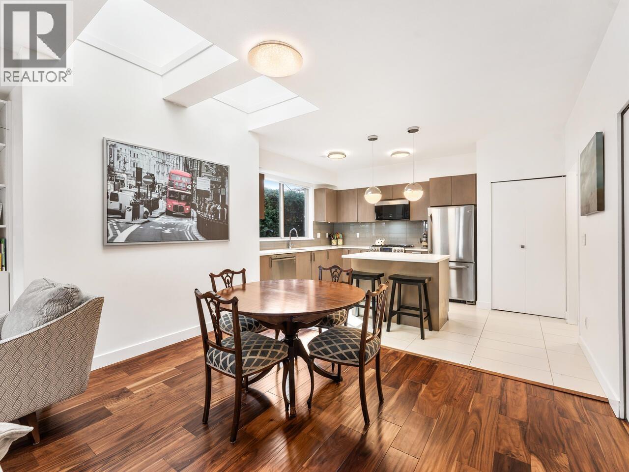 #18-10133 RIVER Drive, Richmond