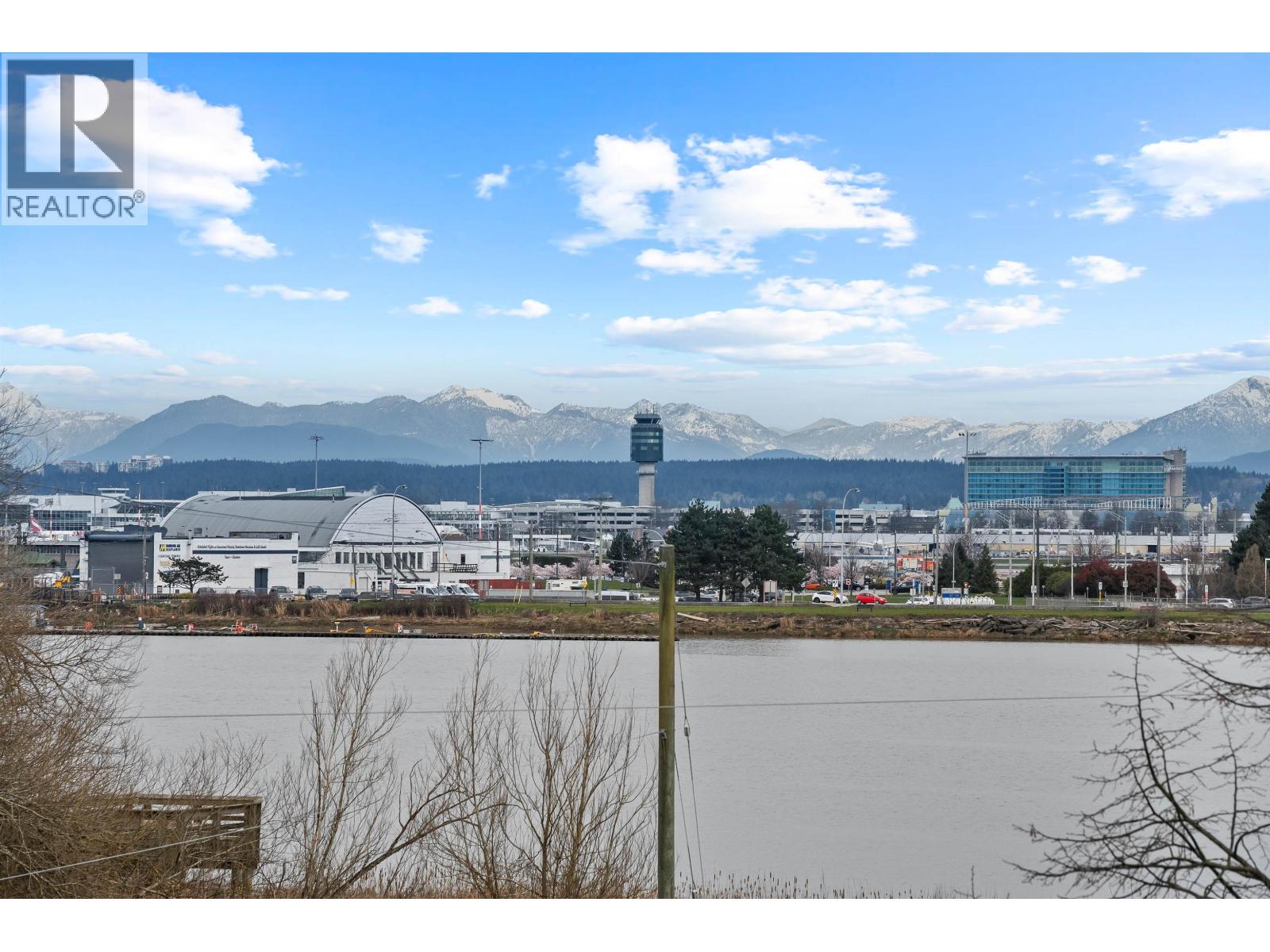 #304-5500 LYNAS Lane, Richmond