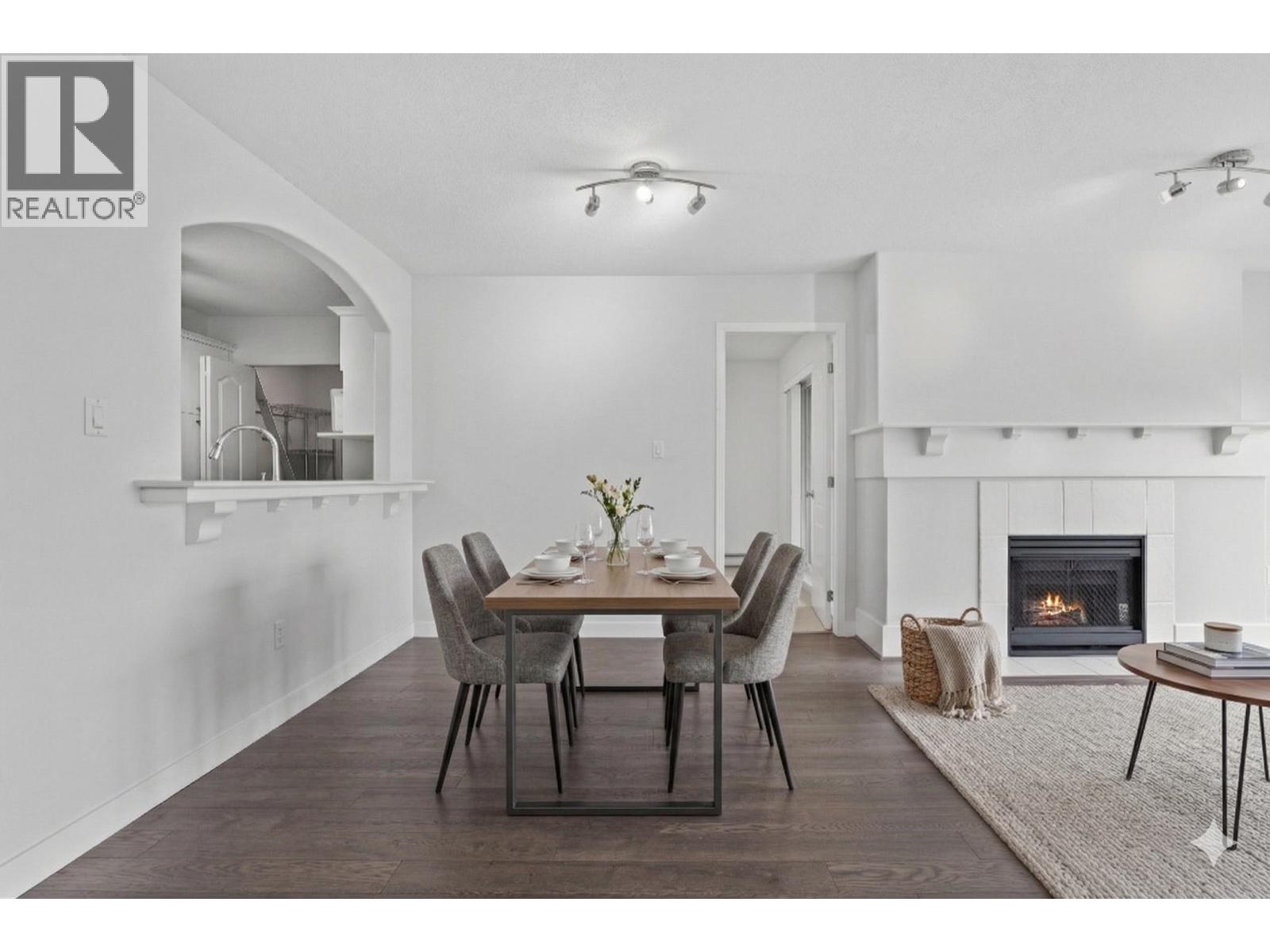 #304-5500 LYNAS Lane, Richmond