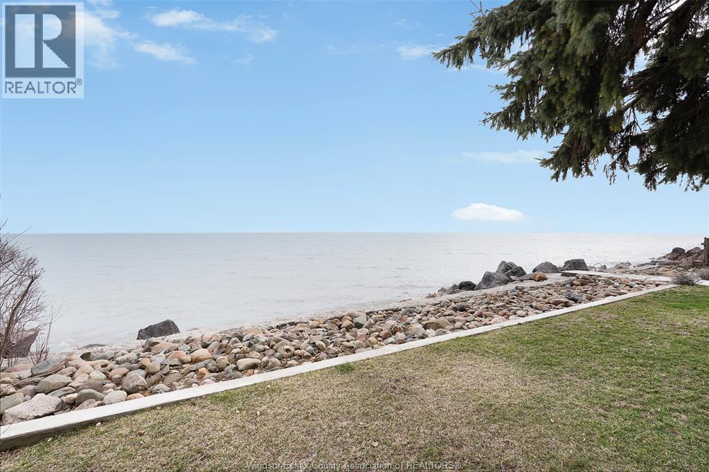 1295 HERITAGE ROAD - 4