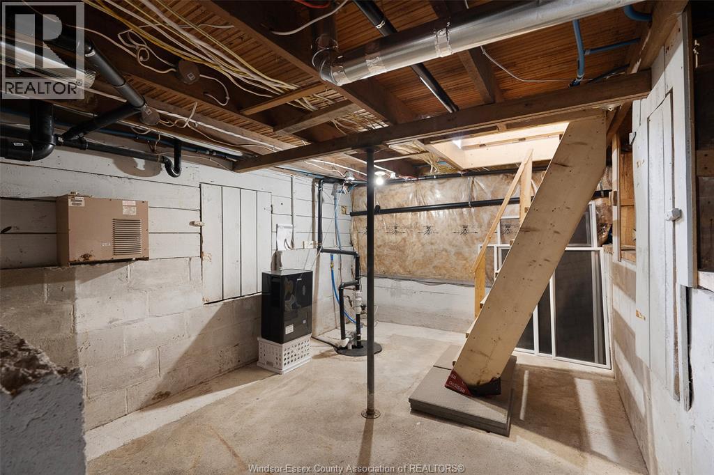 1295 HERITAGE ROAD - 30