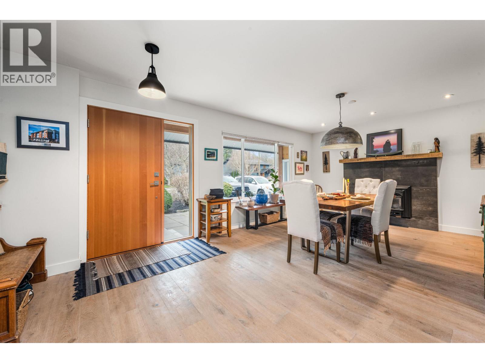 41562 ROD ROAD, Squamish