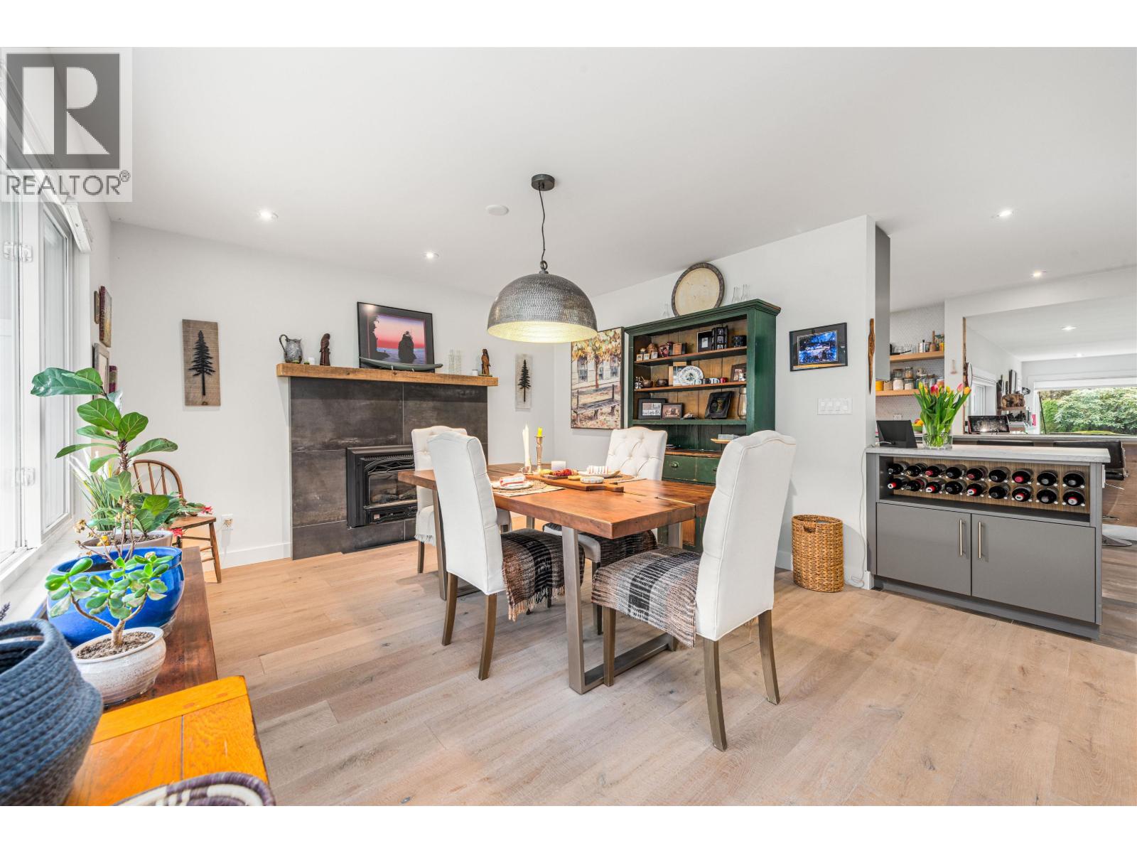 41562 ROD ROAD, Squamish