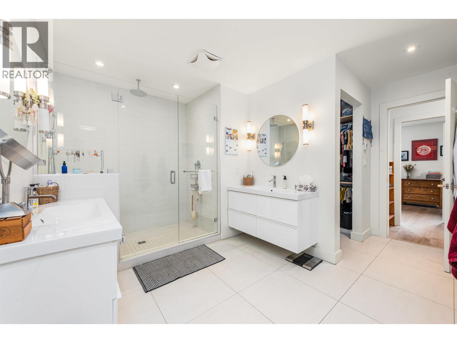 41562 ROD ROAD, Squamish