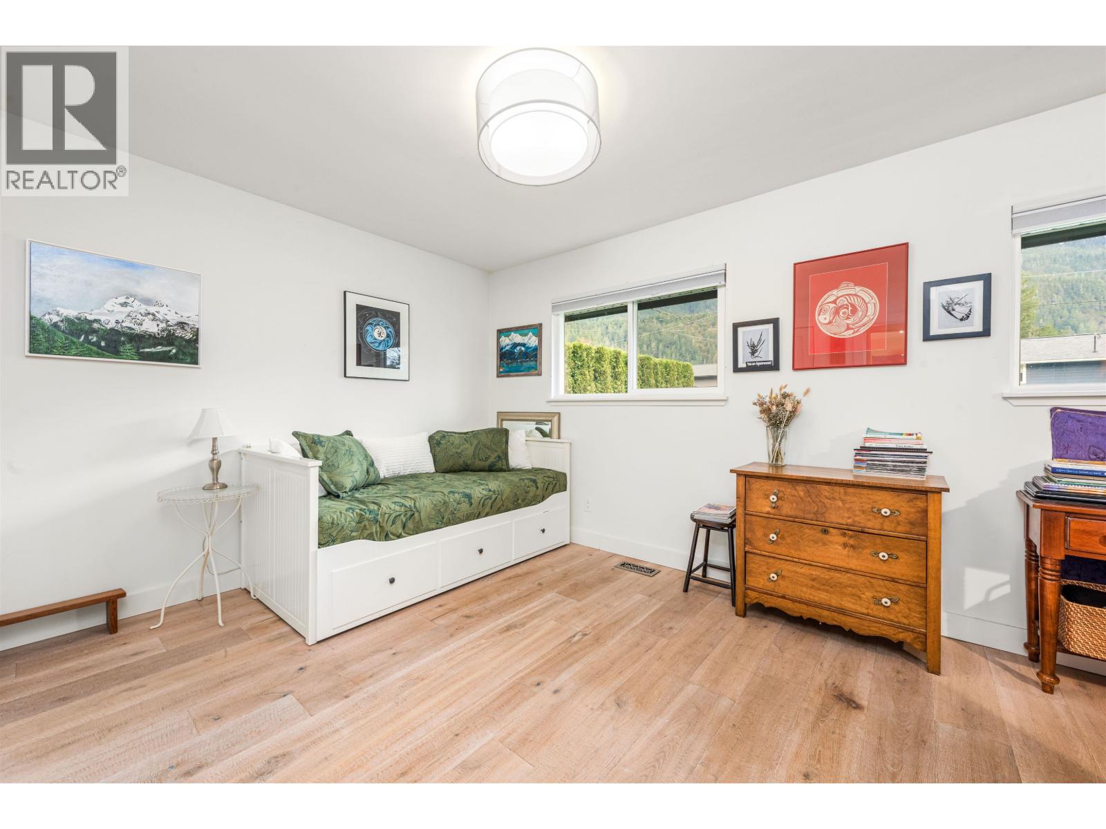 41562 ROD ROAD, Squamish