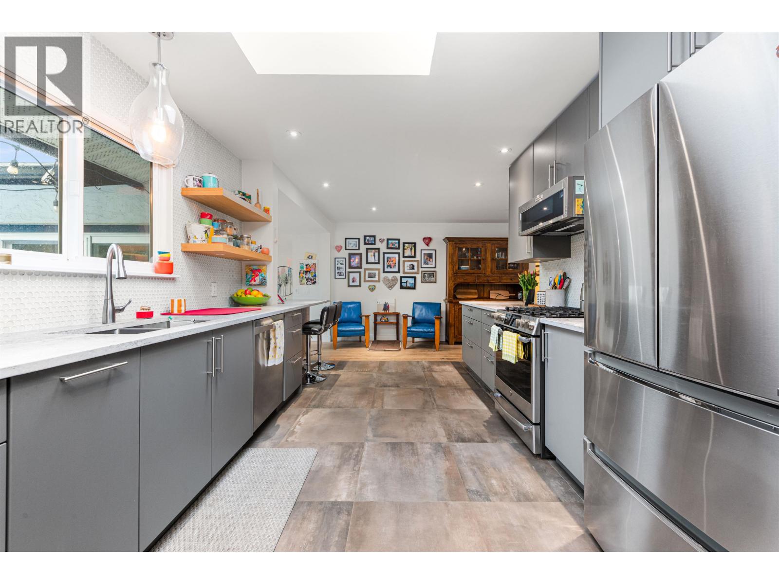 41562 ROD ROAD, Squamish