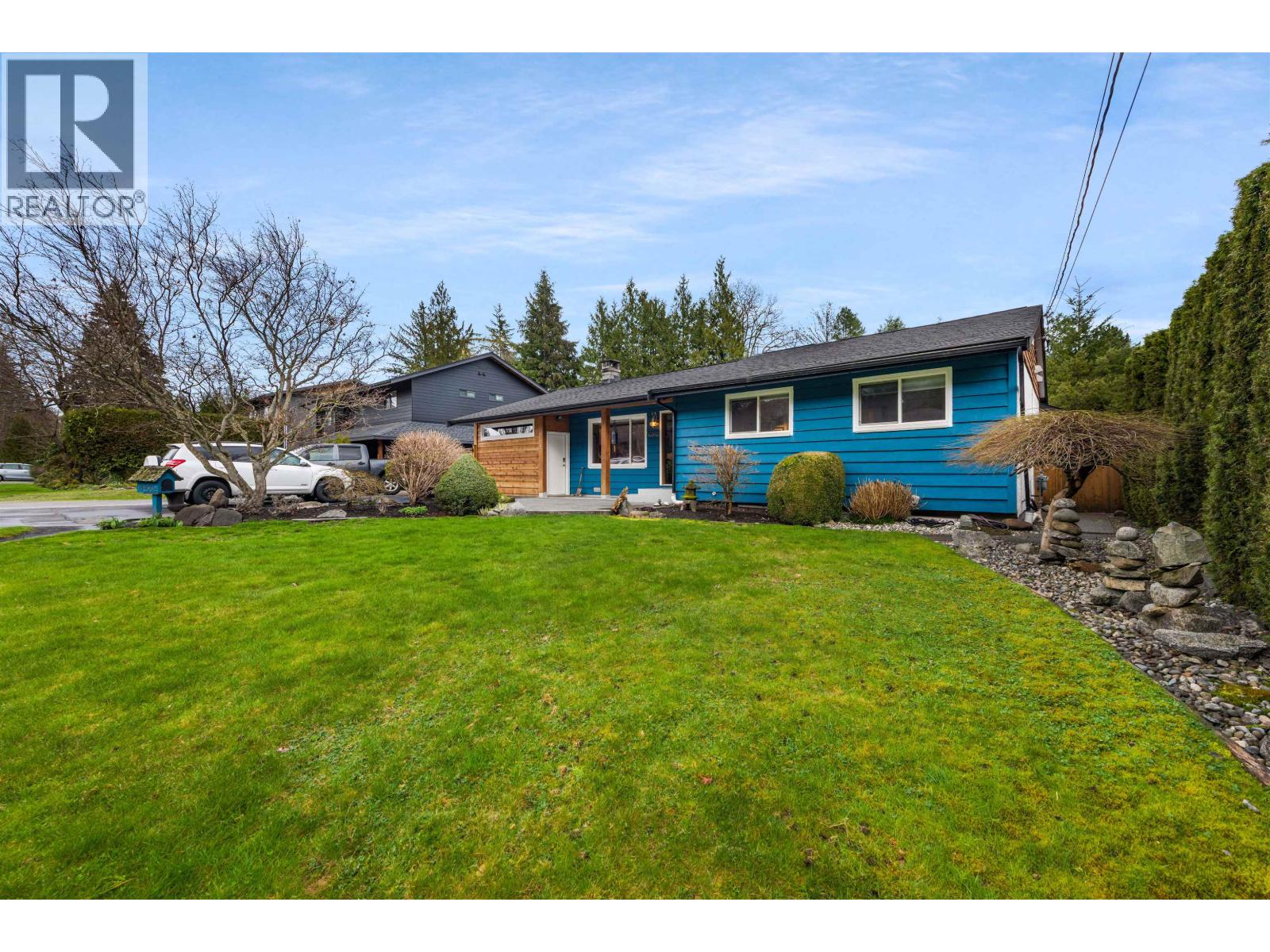 41562 ROD ROAD, Squamish