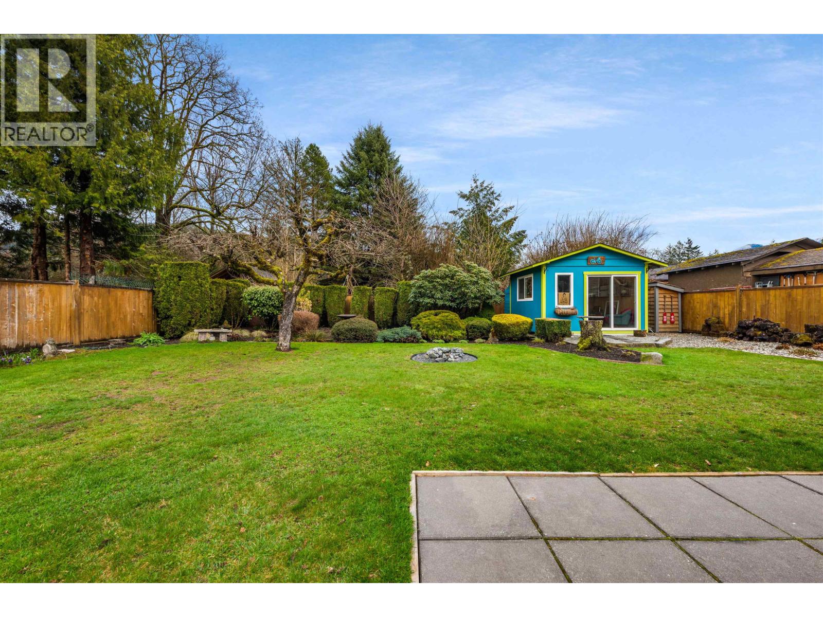 41562 ROD ROAD, Squamish