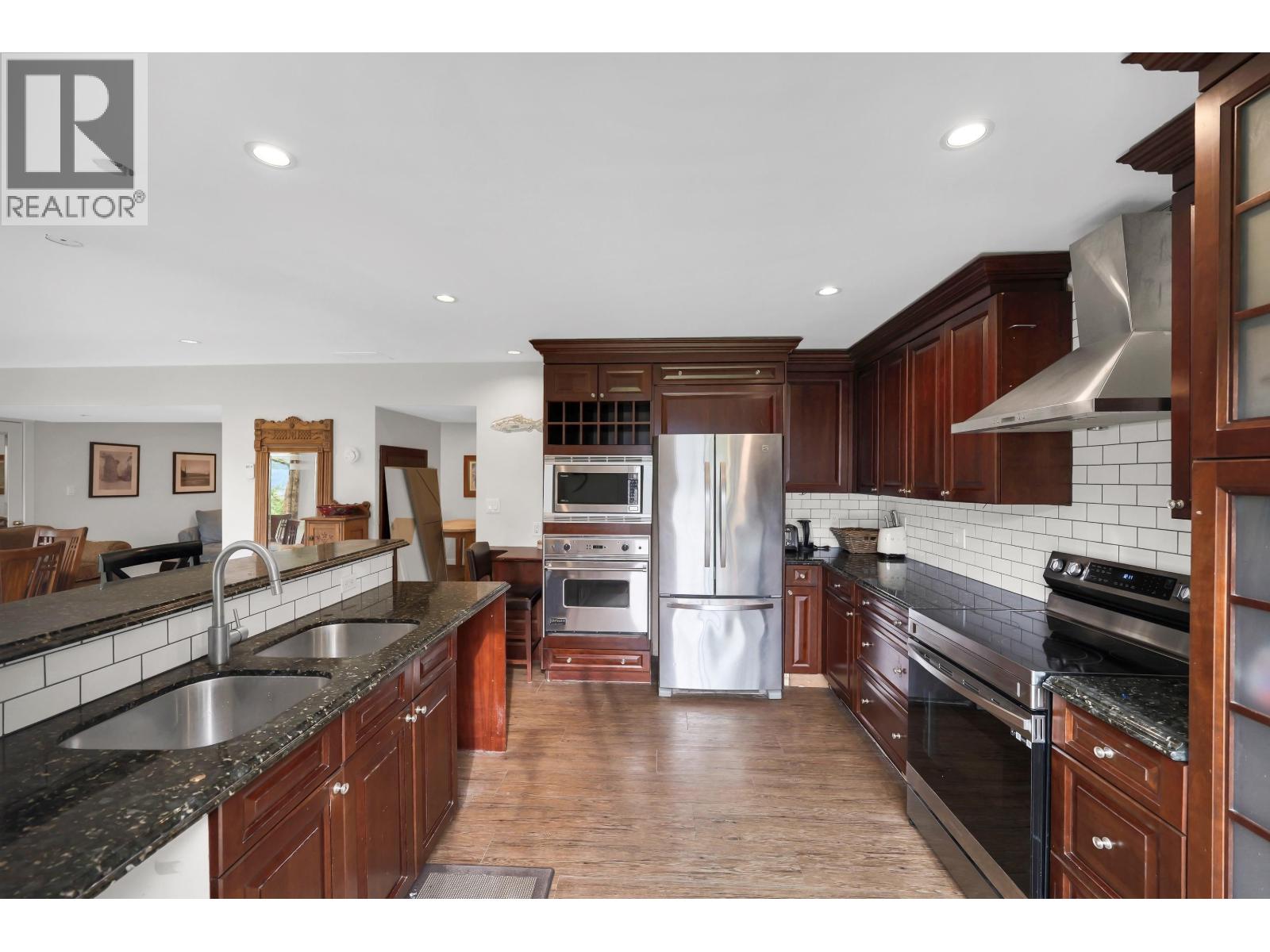 38273 VIEW PLACE, Squamish