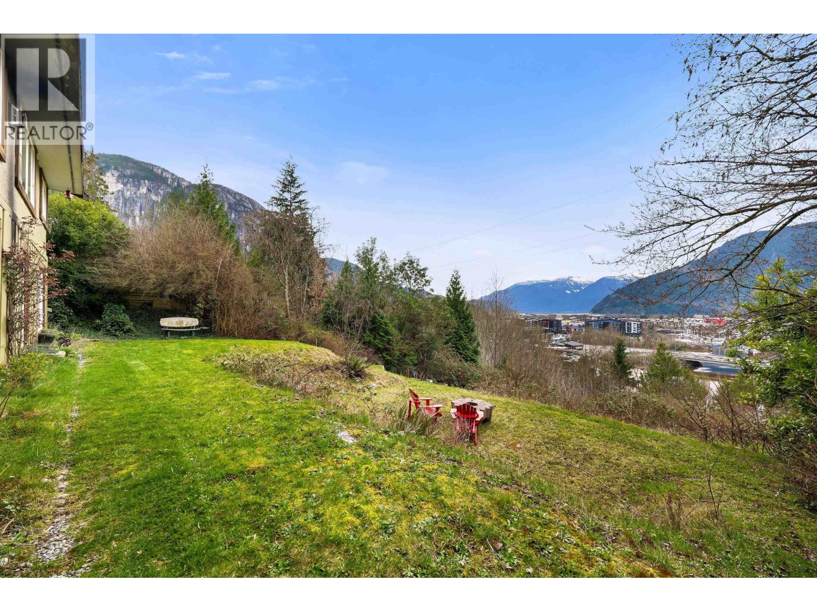 38273 VIEW PLACE, Squamish