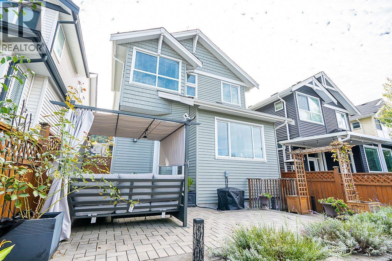 10489 ROBERTSON STREET, Maple Ridge