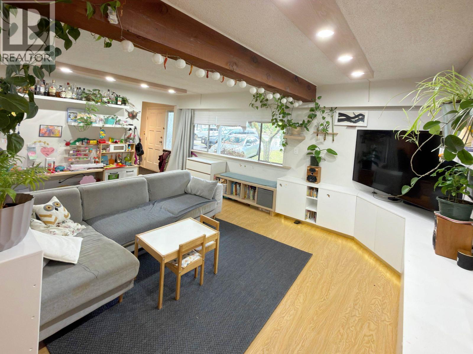 760 COVINA COURT, Coquitlam