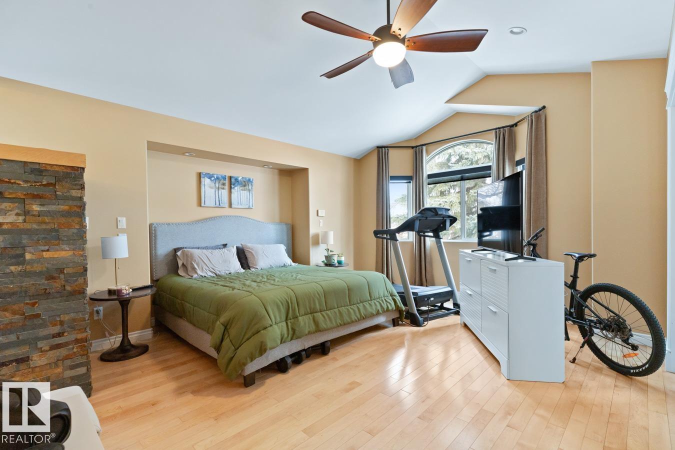 10216 89 ST NW, Edmonton