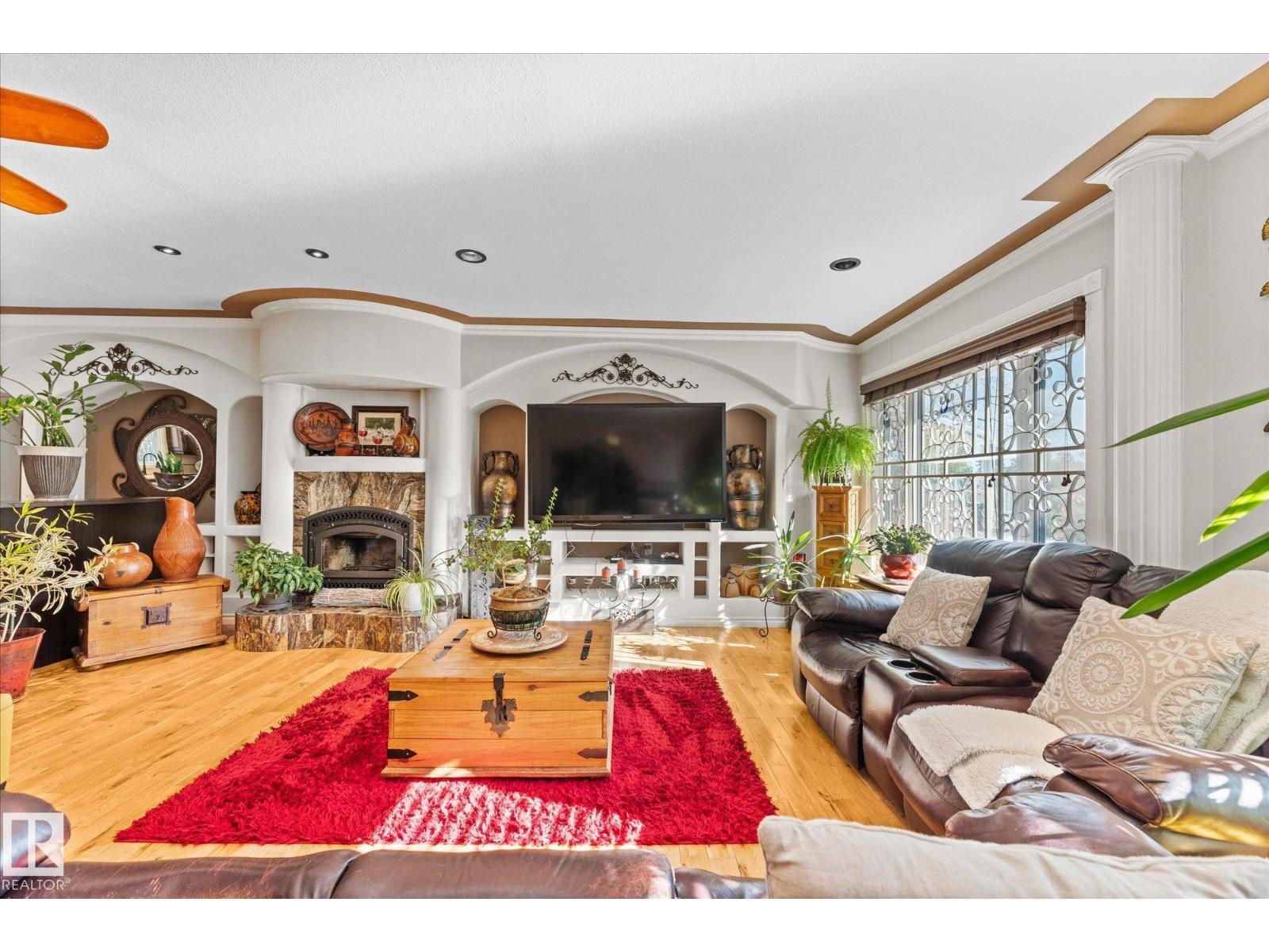 11124 110A AV NW, Edmonton