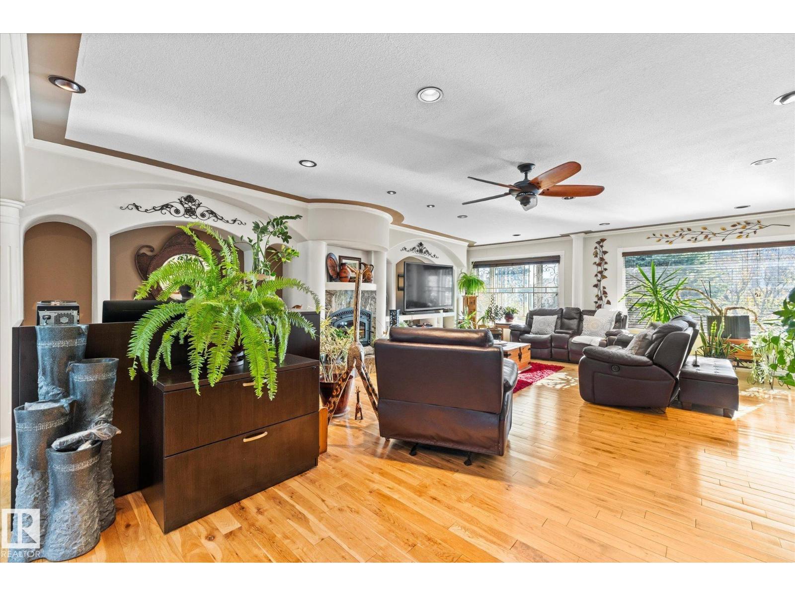 11124 110A AV NW, Edmonton