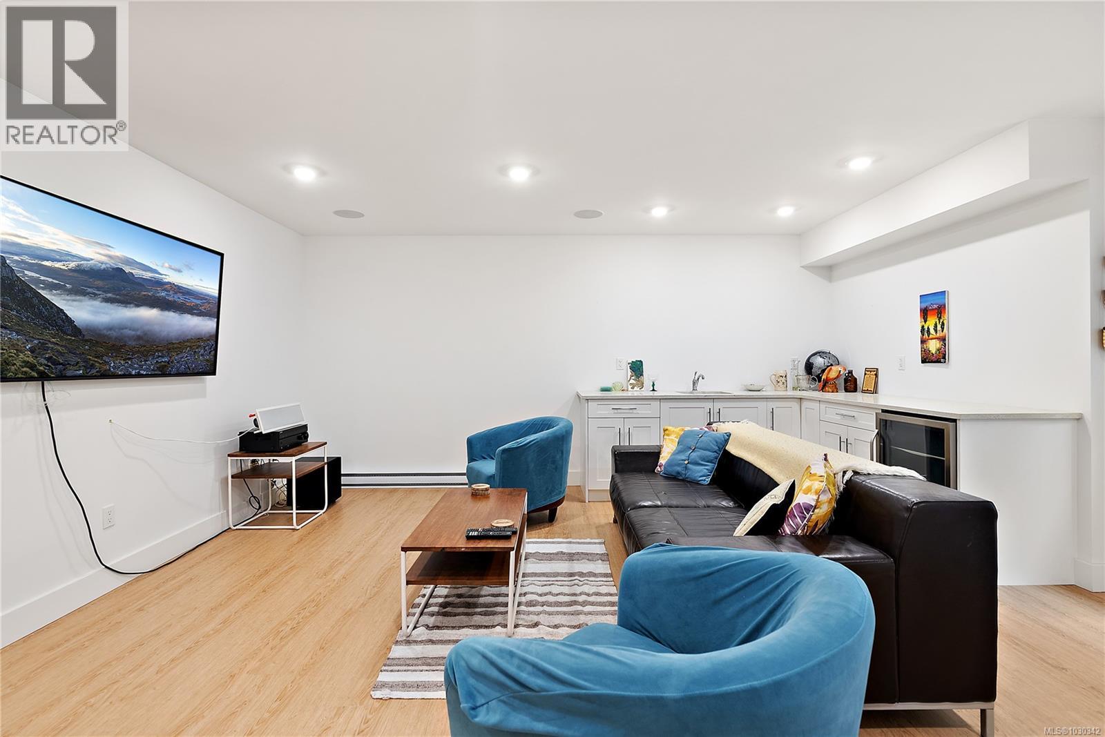 131 Ladysmith St, Victoria