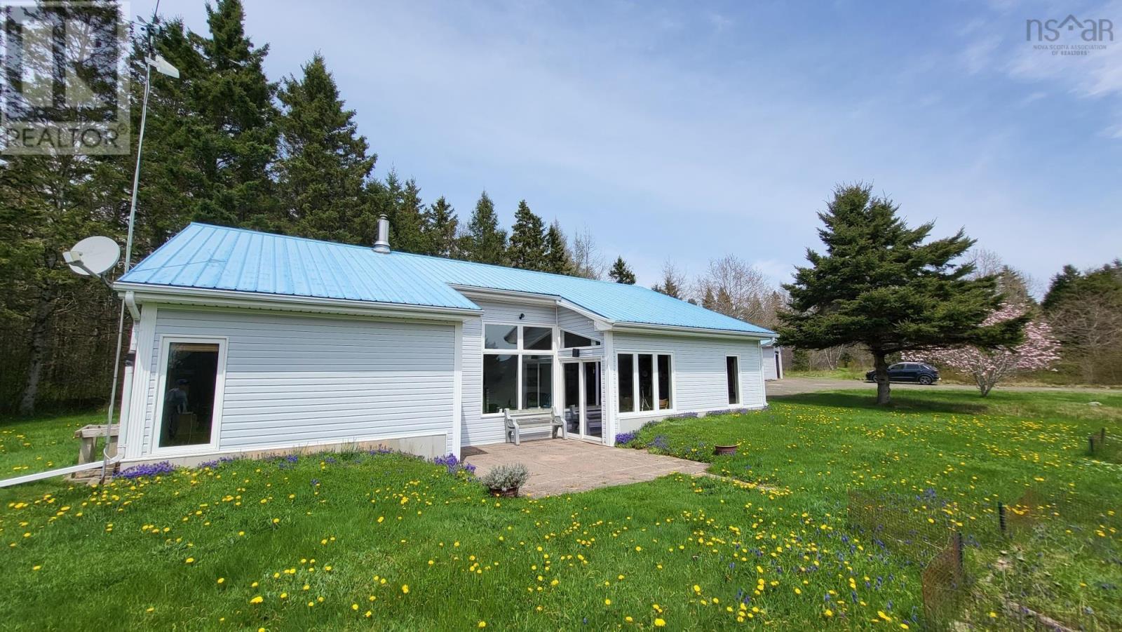 Property photo of 5047 Granville Road