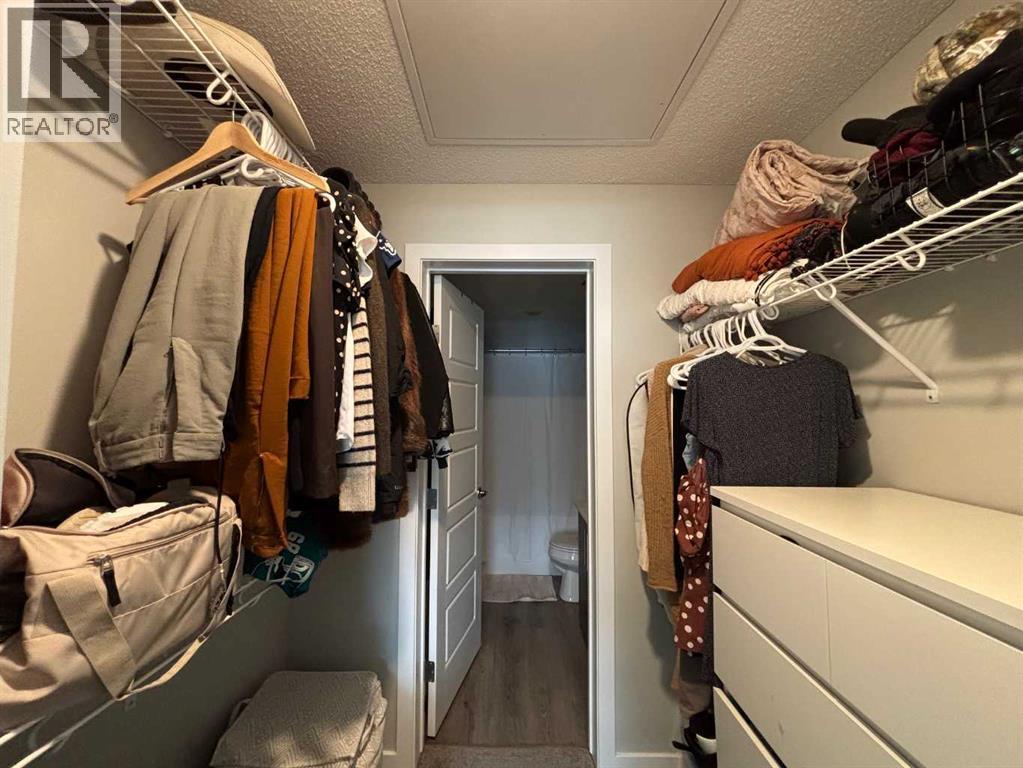 Single Family House for Sale in    Street SE Inglewood Calgary 