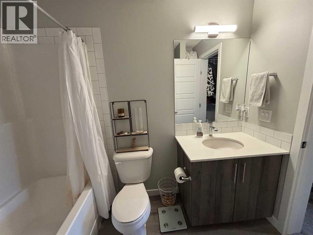 Single Family House for Sale in    Street SE Inglewood Calgary 