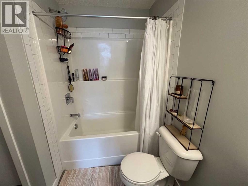 Single Family House for Sale in    Street SE Inglewood Calgary 