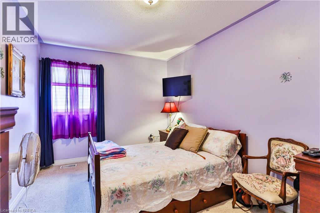 3 OLIVER Court - 17