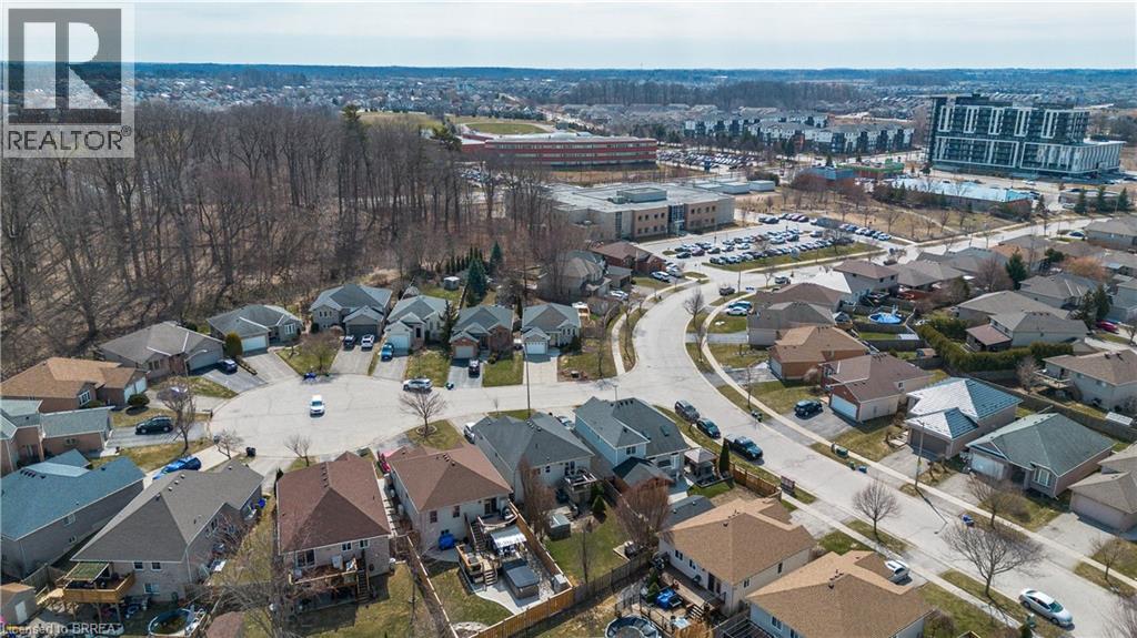 3 OLIVER Court - 39