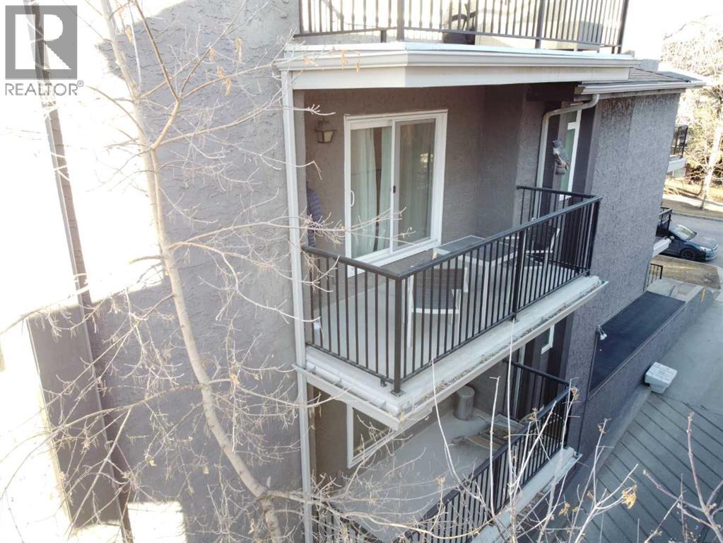 Single Family House for Sale in   A Street NE Renfrew Calgary 