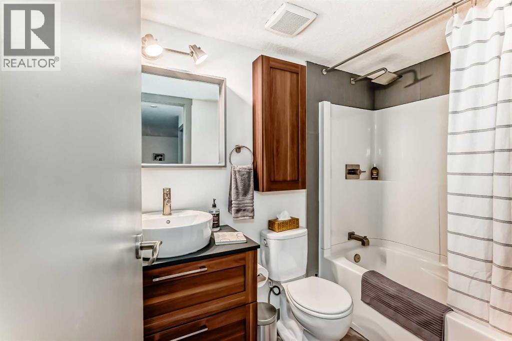 Single Family House for Sale in   A Street NE Renfrew Calgary 