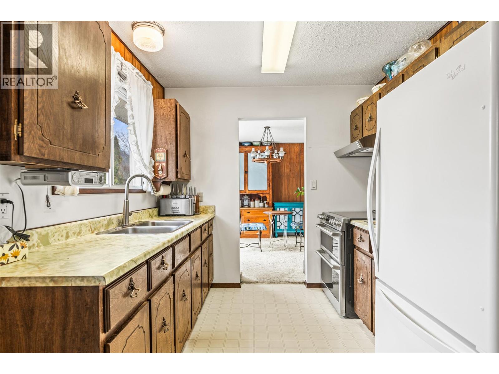 7905 Giles Drive - 10