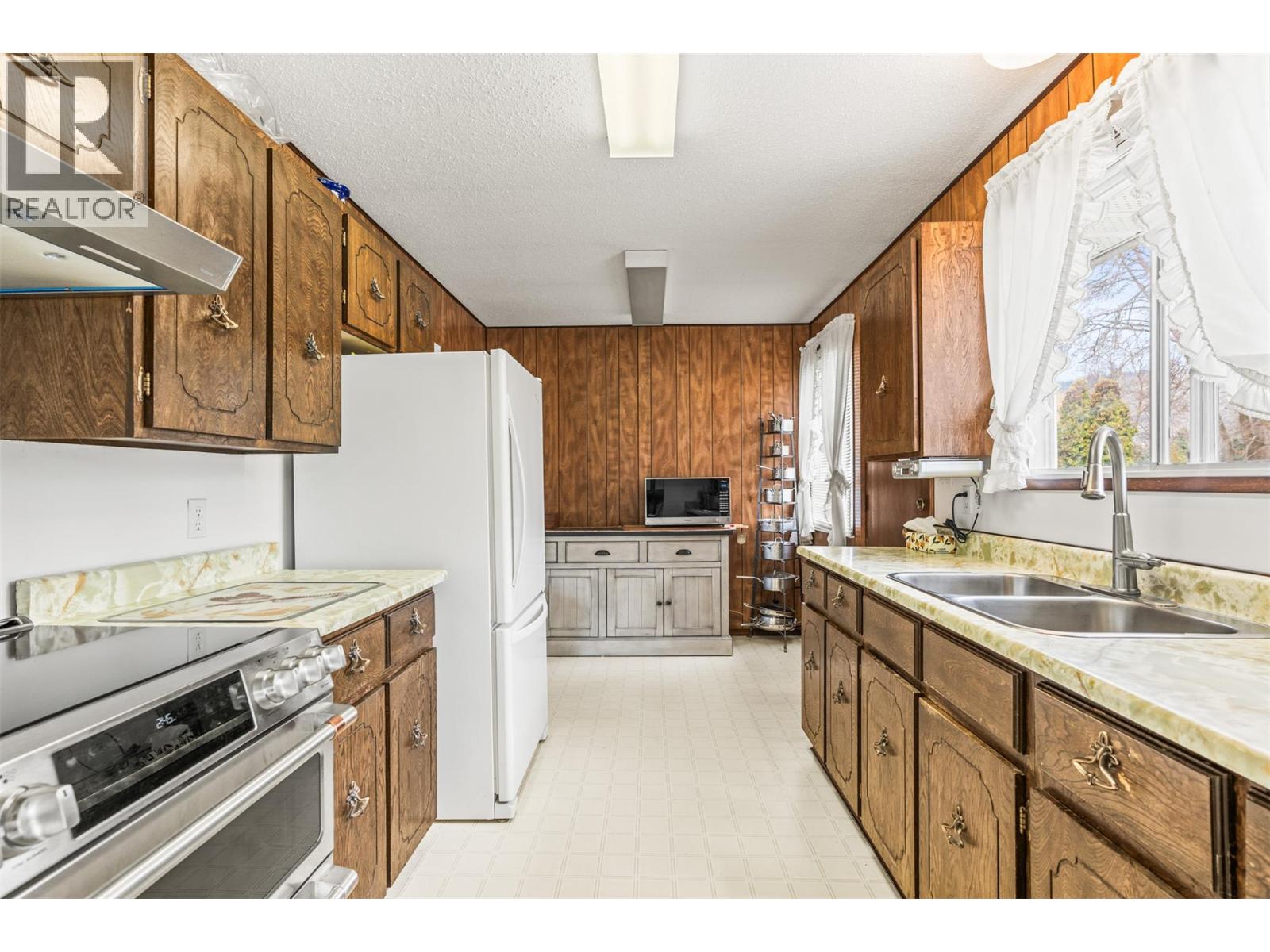7905 Giles Drive - 11