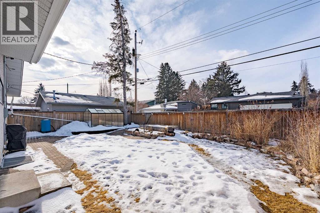 Single Family House Bungalow for Sale in  Brockington Road NW Brentwood Calgary 